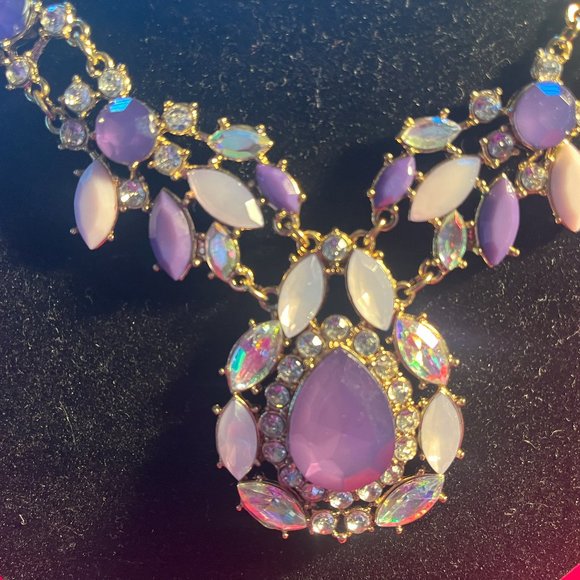 beautiful ornate necklace, NWT, extendable length - Picture 2 of 4